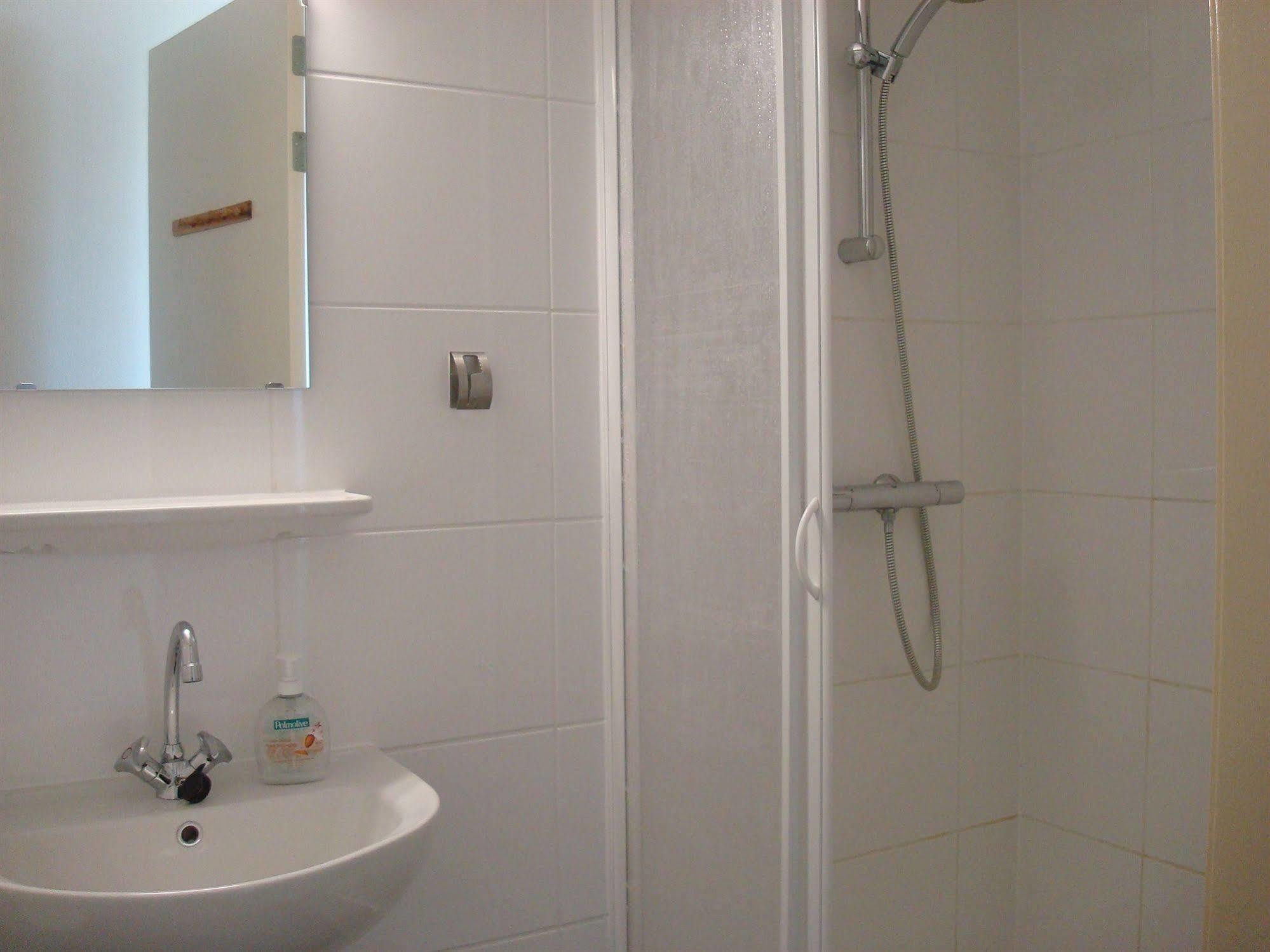 Hotel Rasch Bergen aan Zee Ngoại thất bức ảnh